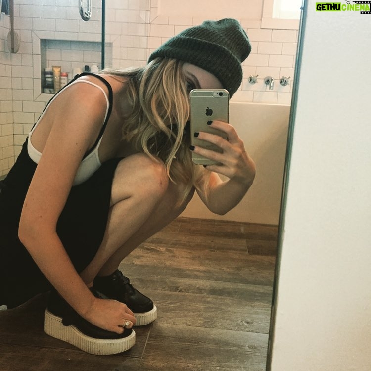 Megan Park - 3.6K Likes - Just drank a redbull going to work now bye 👼