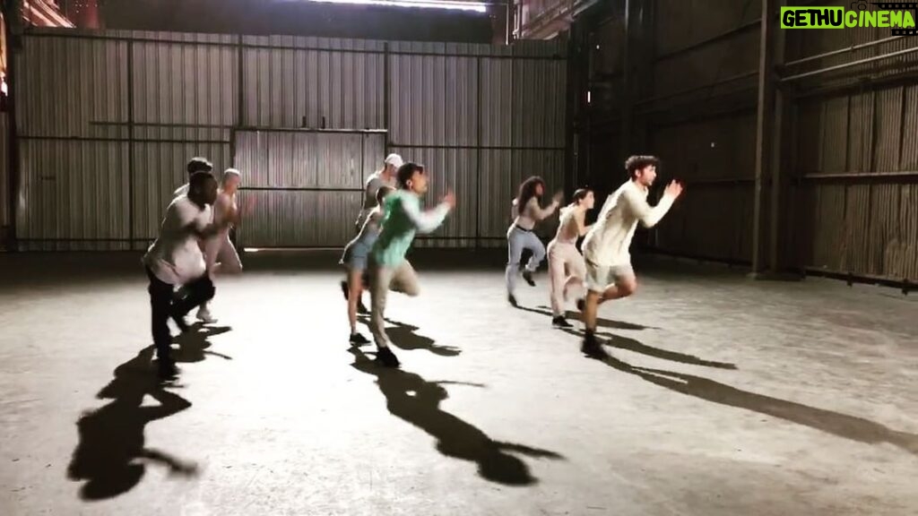 Megan Park Instagram - Directing these bb's is dreamy! New video for @louisthechild love is aliveeeee! Choreo by @awinghart Los Angeles, California