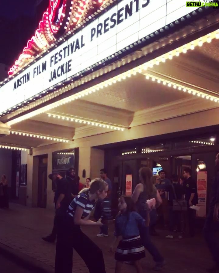 Megan Park Instagram - FREAKING OUT! My directorial debut I wrote WON Best Short Film at @austinfilmfest and is now eligible for Oscar nom?!? Someone pinch me!!!! 😍 THANK YOU AUSTIN!!! #lucyinmyeyes Downtown Austin