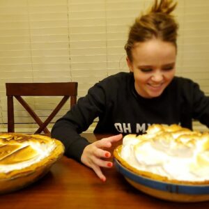 Megan Stott Instagram - I baked Lemon Meringue 🥧's In celebration of Little Fires Everywhere and the Emmy's. Congrats to everyone and thank you for having me be a part of this beautiful project and working with such amazing people.💛 @littlefireshulu @hulu @televisionacad #hulu #emmys2020 #abc