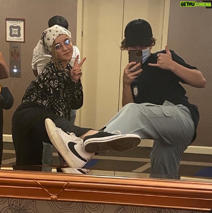 Megan Stott - 3.8K Likes -