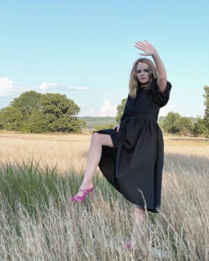 Megan Stott Instagram - Thank you so much @contentmodemagazine for the amazing interview 🥰🥰

Link in bio❤🦋

#iPhone #photographer  @stottrhonda
#interview @_sydneynash_
#creativedirector @deborahfergusonstylist
#Stylist @madisonguest
#hair #makeup @samweidmanbeauty
#weblayout  @allieking6