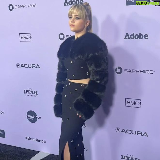 Megan Stott Instagram - This is a post of appreciation. I am so thankful for the wonderful team of Penelope and everyone who helped create something so beautiful. To the wonderful @markduplass and @meleslyn Congratulations and thank you for taking me along with you Xx Sundance Film Festival