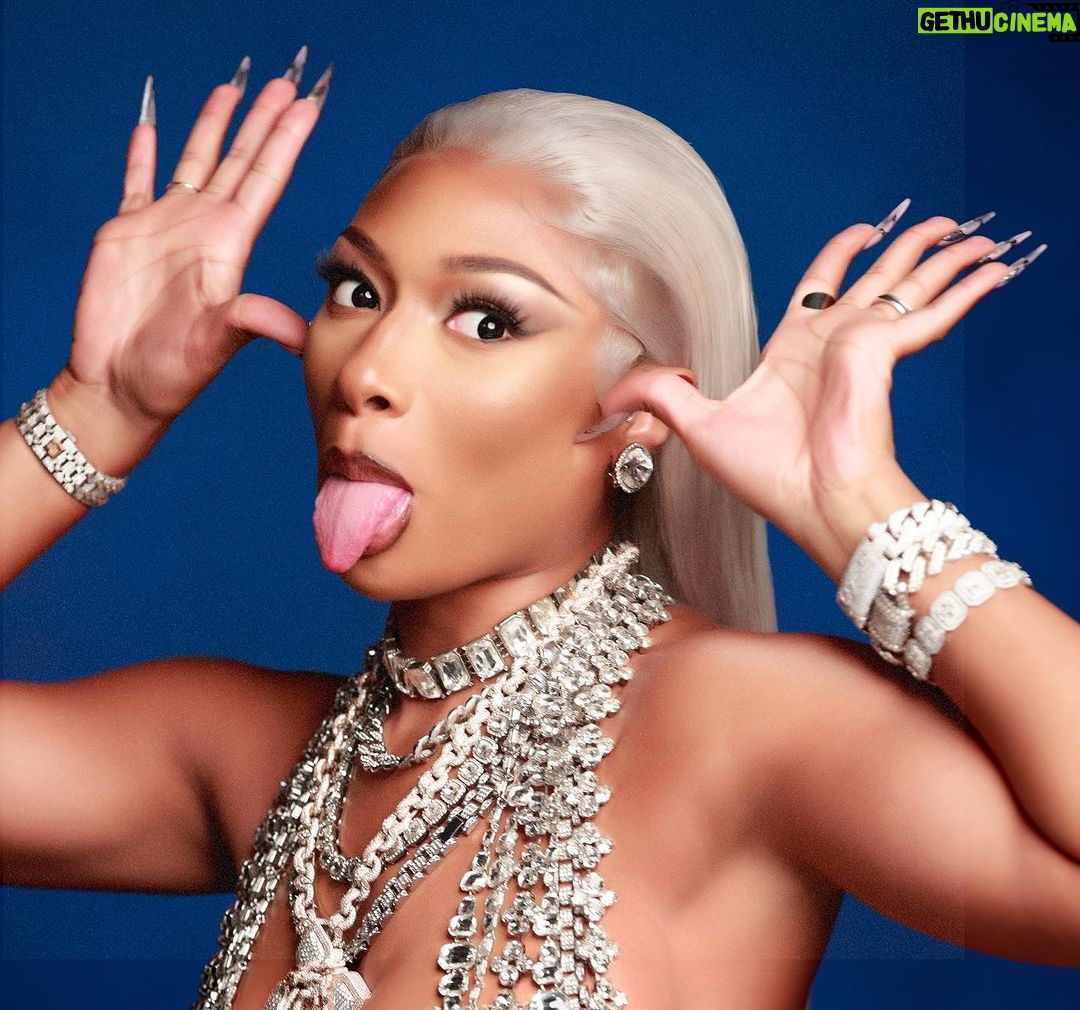 Megan Thee Stallion Instagram - My first SOLO DEBUT # 1 🥹🥹🥹 We made so much HISSTORY with this one ! JU remember we used to sit at your living room table making beats! Now we got our first # 1 together!!! @liljumadedabeat I think me and @bankrollgotit met during an intense game of paper rock scissors at a party in 2021 and we’ve been locked in ever since 😂 Thank you to everyone that ran it up !!! Im so thankful, so grateful, so appreciative !!! Hotties we got THEE ALBUM AND THEE HOT GIRL SUMMER TOUR NEXT 🔥🔥🔥🔥 Lets stay focused and stay positive and keep going up !!! Ps. YES IM ABOUT TO START PLANNING THEE HOTTIE PARTY LETS GET THE HENNESSYYYY😂😂😂