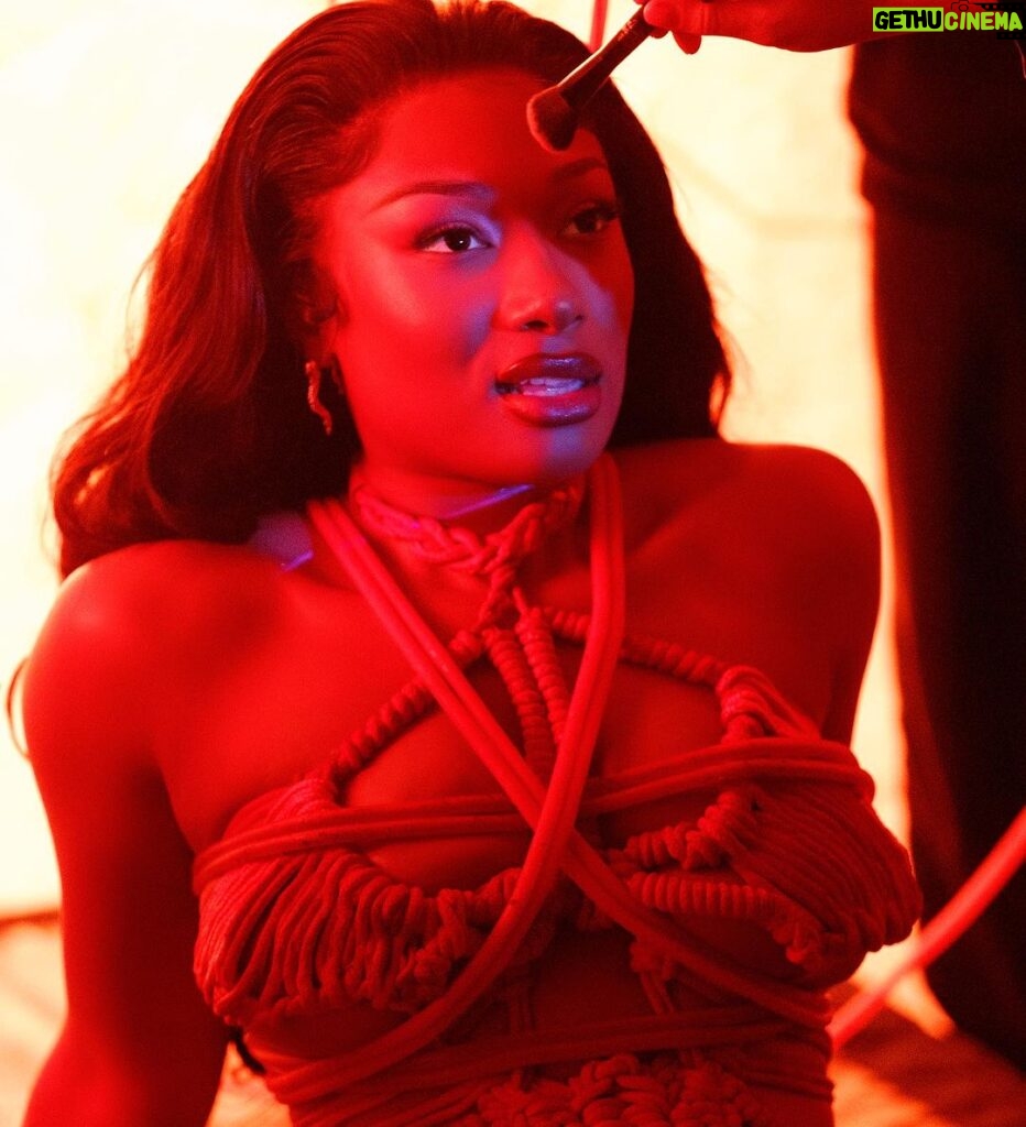 Megan Thee Stallion Instagram - 🥵 have you watched thee OFFICIAL HISS VIDEO yet ?