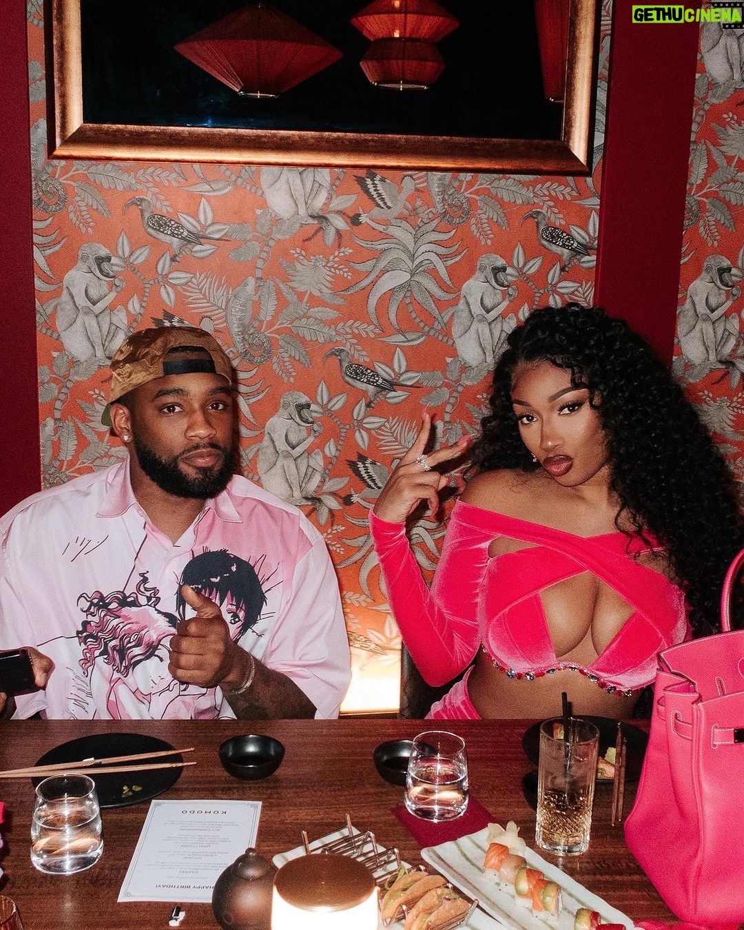 Megan Thee Stallion Instagram - Thank you to everyone who came out and celebrated my birthday with me 🥹 yall made my week so amazingggg im so happy 💞💞💞Love yall ! Andddd thank you to all the hotties that came together and got me A WHOLE BILLBOARD to tell me happy birthday!!!! I love yall and I cant wait for yall to see whats next 🐍🐍🐍