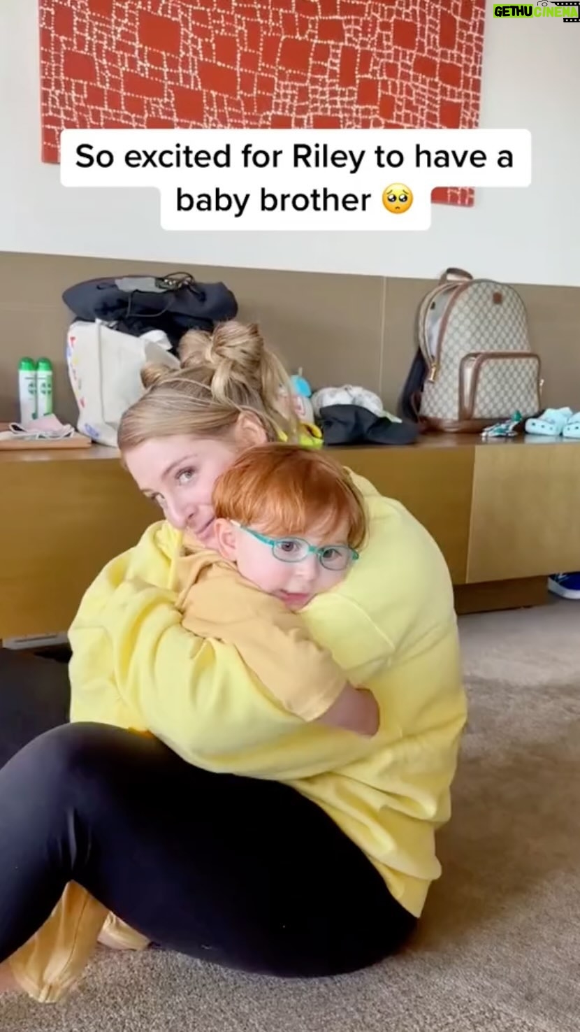 Meghan Trainor Instagram - Cant wait for our family to grow ðŸ˜@darylsabara #29weekspregnant