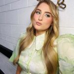 Meghan Trainor Instagram - The zipper almost popped open when I sat with this baby bump, but it was too cute not to wear. Love this look so much 💚 #6monthspregnant #24weekspregnant #australianidol