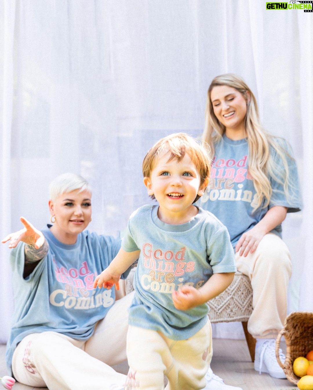 Meghan Trainor Instagram - CUTENESS OVERLOAD ALERT😠get ready for the cutest twinning experience with your toddlers💖 These outfits are perfect for snuggling, playing, and making memories that will last a lifetime. And our sweet babies approved. Our mommy and me sets will be available to shop on MAY 31st at samiiryan.com 🥰💙