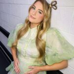 Meghan Trainor Instagram - The zipper almost popped open when I sat with this baby bump, but it was too cute not to wear. Love this look so much 💚 #6monthspregnant #24weekspregnant #australianidol