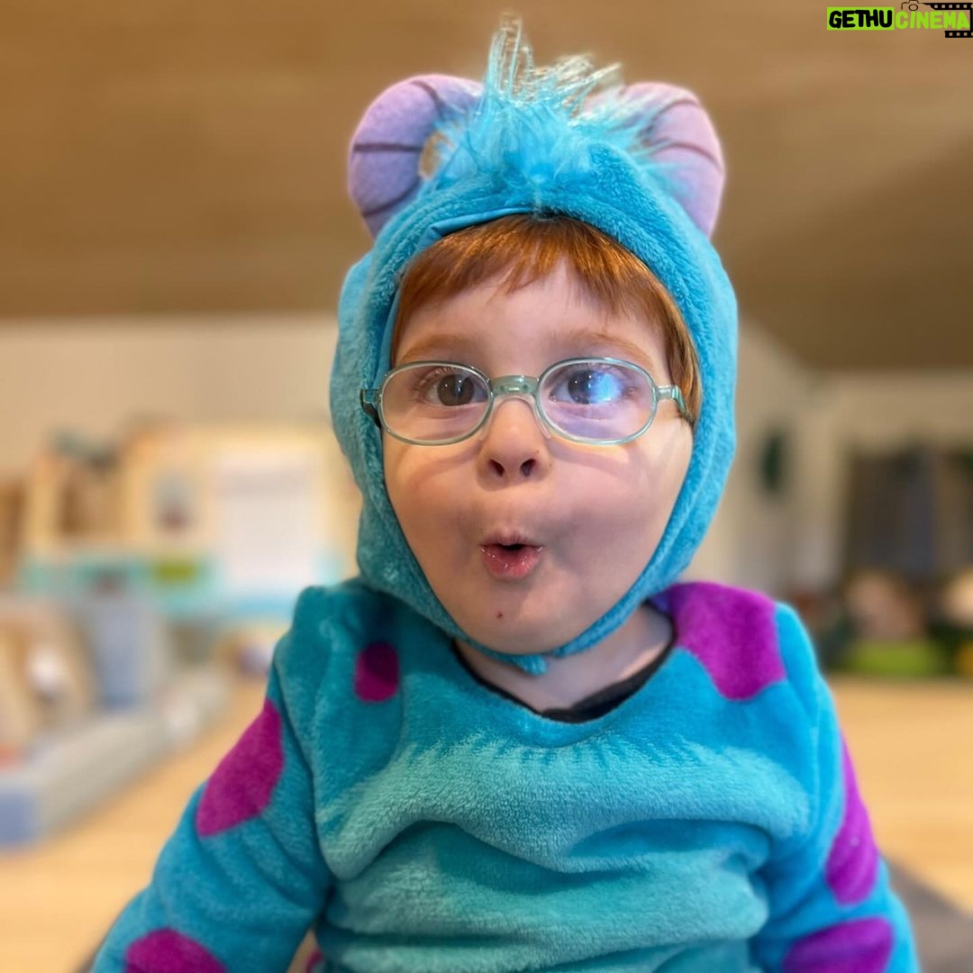Meghan Trainor Instagram - Riley and Barry’s 1st Halloween together 🩵🧡