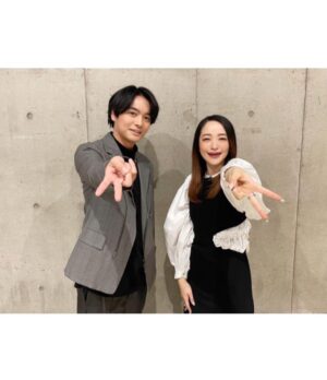 Megumi Han Instagram - 🙊　🙉　🙈

チーム・アトモン。

アニメトレンド大賞にて、榎木淳弥さんと。

Xに載せてたジャンフェスの写真も、ついでに。

流行りのポーズってよくわからなかったから

とりあえず榎木くんにギャルピと動脈ピースしてもらったよ。

チーム・アトモンがそろうと

いつもマネージャーさんが写真を撮ってくれます。

あ、そうそう、私、アトミックモンキーなんです。（いまさら）