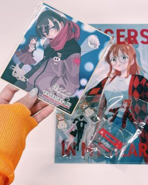 Megumi Han Instagram - 『僕の心のヤバいやつ』FANFESTA 2023 ⭐︎karte.12.5 僕らは渋谷に集まった⭐︎

ご来場ありがとうございました！！

なんとも賑々しい朗読に
幸せのため息が漏れ出る1期の振り返り
今にも駆け出しそうな想いに脈打つライブ
この世のすべてを溶かす2期の1話を先駆けて
皆さんにお届けしました。

昼と夜、それぞれ、最後の挨拶でもお話したのですが…
昨日一日、イベントを通して、それぞれのコーナーが、こう、バトンを渡していくように、想いが募っていくのを感じたんですよ。

だから、イベントを挟むようにして構成された朗読劇の後半で、みんなそれを受け取って掛け合っている感じがあって、それが凄く良くて…。

もしイベント全体がリレーとなっていたのなら、最後、受け取ってくれるのは、観客席の皆さん。アンカーです。

この幸せな空間が皆さんに届いて、さらに広まっていくと、いいなぁ。

コロナ禍ではじまった『僕ヤバ』のアフレコ。

はじめは4人ずつで収録してたんです。

市川役の堀江くん、山田役の羊宮ちゃんを、他の2人で囲む形で。

それはそれで、緊張感があって、この尊さを保ったまま受け止めるのが、大変（歓喜）だったんだけど…

迎えた2期の収録は、8〜10人で収録ができるようになって…

市川と山田の、この2人の掛け合いを、空気感を、みんなで守っていこうとする、この感じがまた、物語と重なっていって、とても素敵でね。

1期でも、2人以外で関わりはあったけど、この1期の積み重ねがあって、また世界が開けて、近づいて、より一層、関わり合っている感覚が強くなっていったんです。

2人がいる、この根底から、家族、友人、先輩、先生、クラスメイト、いろんな人から、またより2人を知るというか。

だから、それがフィルムにそのままのっかってて、なんか、泣けちゃうんだよね。

愛がすぎるんですよ、現場の。携わるすべての人の。

・・・さてさて、長く語ってしてしまいましたが

2期の放送スタートまで、あと1ヶ月ほど。

おあずけ状態で迎える年末年始も悪くない。

原作を読みながら
1期を見返して頂きつつ
配信されたばかりのツイヤバにとろけて
共に融解し、新たな一年を迎えよう。

誰かの幸せを願える事の尊さを噛み締めて…
僕ヤバのすべてに感謝を…！

声を、拍手を、聞かせて下さって、想いを届けて下さって、本当に有難うございました！

引き続き、僕ヤバを、市川と山田を、宜しくお願い致します！