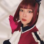 Megumi Han Instagram - 【推しの子】🍓苺プロファン感謝祭2023 イベントから早くも一週間が経たんとしています。 この一週間の体感、人生最速かもしれないです。 改めて、先日は、たくさんのご来場とご視聴、想いを届けて下さって、ありがとうございました。 一つ前の投稿では、イベント前半を振り返りながら、想いをしたためましたが、後半はライブパートのお話です。 有馬かな役に選んで頂いた、その瞬間から、いつか皆さんの前で披露する日が来るであろうと、たかを括っていました。 これは決してネガティブな気持ちではなく、自分が一ファンとしてお客さんの立場になって考えたとき、それ（ライブ）がなかったら「嘘だ！！！！」と思っていたからです。 今回のイベントについてオファーがあった時の事は、瑠美ちゃんも投稿でお話しされていましたが「やるなら完全再現」。 私も同じ想いでおりました。 ごまちゃんも瑠美ちゃんも、同じ想いで。 ありがとう、二人とも。 もとよりその想いでいてくれたんだと思うんですけどね。 でも、ごまちゃんがルビーで、瑠美ちゃんがMEMちょで、本当に良かったと、今回のイベントを経て、改めて思いました。 そして、やっぱり、りえちゃんがアイなんだなぁって。 コンテンツのもと、衣装を纏って歌って踊ってパフォーマンスするということが多くなかった私だけれど、それでも、作品のためなら、役のためなら、そこに携わり、支え、応援して下さる人たちのためなら、なんだって出来る。 有馬かなの想いは、私の想いでもありました。 ・・・ イベントでは、云なかったこと、此処に書いてもいいですか？ （中の人の本音とか、そういうの、あえて見たくないという方もいると思うので、該当する方は、回れ右して下さい！） ・・・ 実はね・・・ 有馬かなのオーディションを受けてから、この日に至るまで、自信がなかったんですね、有馬かな役として、ステージに立つ事に。 もちろん、マイク前は別ですよ。 だけど、そんなマイク前に立つ前ですら、後ですら、自信がなかった。 それでも、有馬かなに選んで託して下さった人たちのため、役が決まったとき喜んでくれた事務所のスタッフさんのために、自分を信じようと。 オンエアを迎えるたびに強張っていた私ですが、その度に、演じた彼女を有馬かなにしてくれたのは、アニメを作り上げんと愛情とエネルギーを注いで下さった皆さんでした。 本当に心から感謝しています。 そうして迎えたイベント当日。 皆さんが届けて下さった声、光、想いが見せたくれたのは、最高の景色。 有馬かなが見る事の出来なかった景色を代わりに。 それと同時に 「ここにいていいんだよ」 って言ってもらえている気がしました。 有馬かなを通じて、これまでの自分に対する良いことも、そうじゃないことも、すべて問われたような気がしていたんです。 決して人気があるわけでも、華やかなわけでもない私だけど、こうして見せてもらった景色は、受けた愛情は、エネルギーは、嘘じゃないって。 ありがとう。 ありがとうございます。 もらったものは、誠心誠意、お返ししていきたい。 【推しの子】に、有馬かなに、還元していきたい。 きっと、あの日の光景は、皆さんが届けてくれた想いは、アカ先生、メンゴ先生、平牧監督、ちゃお助監督、平山さん、携わるすべての皆さんに届いているので！！（断定） これからも、原作、アニメ、【推しの子】が見せてくれる、いろんな展開を、その景色を、一緒に楽しみましょう！！ そのためにも、みんな、元気でいてよね！！ その傍らに、私の仕事はあると思うから。 みんなの毎日が、少しでも彩られ、日々の活力となるように。 生きよう！！！！！ ❇︎＿＿＿＿＿＿＿＿＿＿＿＿＿＿＿＿＿＿＿＿ -special thanks〜有馬かなにしてくれたものたち〜- ✴︎ヘアメイク：hijiriさん、齊藤さん ✴︎ネイル&イヤモニのデコレーション：間嶋さん @ees8w3ww ✴︎マネージャー：airさん、mdrさん ✴︎B小町の衣装： オサレカンパニーさん @osarecompany ✴︎自前の衣装：MURRALさん @murralofficial ✴︎振り付け：Shoさん ✴︎からだづくり： おきゃなさん @i_am_kyana from @projectak2_gym ✴︎メンゴ先生 @yorip から誕生日に頂いたリップ-お守り- and みんなの想い✴︎♡｡+..:*໒꒱⋆.*☽ ￣￣￣￣￣￣￣￣￣￣￣￣￣￣￣￣￣￣￣￣❇︎ #推しの子 #苺プロファン感謝祭2023 #oshinoko 幕張メッセ 国際展示場9・10・11ホール