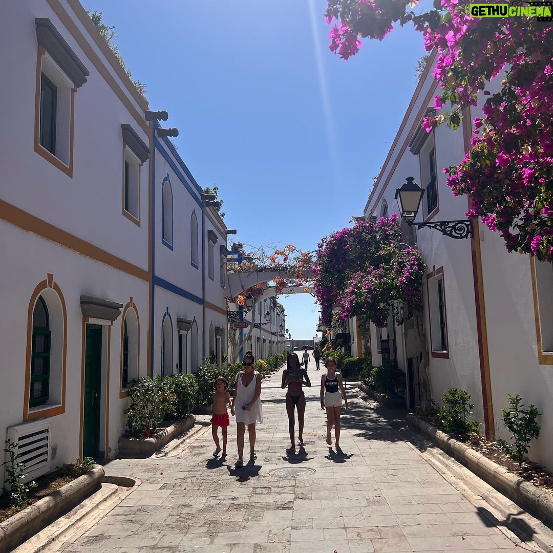 Melani Olivares Instagram - …no quiero que se acabe nuncaaa! @grancanariablue @gloriathalassohotels Graciaaaaas ❤️❤️❤️ @watersportsluismolina @submarineadventure #GCBlue #GloriaPalaceSanAgustin #GranCanaria #colaboración Gran Canaria