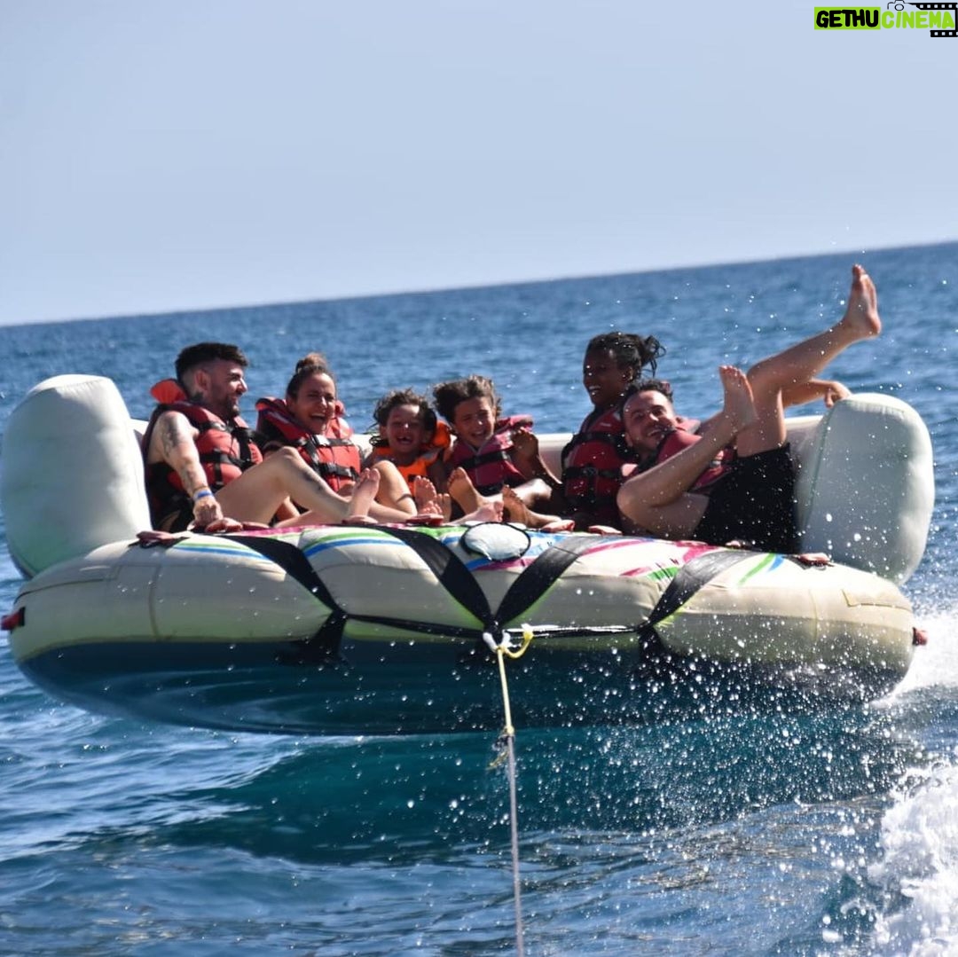 Melani Olivares Instagram - …no quiero que se acabe nuncaaa! @grancanariablue @gloriathalassohotels Graciaaaaas ❤️❤️❤️ @watersportsluismolina @submarineadventure #GCBlue #GloriaPalaceSanAgustin #GranCanaria #colaboración Gran Canaria