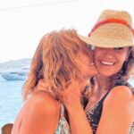 Melani Olivares Instagram – …compañera de vida, hermana, maestra, mi pata de banco… te amo @sminguela ❤️❤️❤️