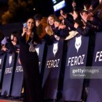 Melani Olivares Instagram - …ayer en los @premiosferoz fue una noche mágica , con unos trabajos maravillosos , con compañeros y compañeras comprometid@s ..Las palabras de @pedro_almodovar_caballero reivindicando la sanidad pública fueron aplaudidas y apoyadas por tod@s l@s que estuvimos allí. Pero todo esto ha pasado a un segundo plano por dos seres despreciables que desde luego no se merecían estar allí. Señalemos a los agresores y arropemos a las víctimas … Estilismo : @joseherrerastylist ❤️ @isabelsanchiscostura ❤️❤️❤️ Makeup: @naogayoso ❤️❤️❤️ @yslbeauty #yslbeauty #makeuplook @suay.talent ❤️❤️❤️ @customima ❤️❤️ @martinellishoes ❤️❤️