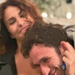 Melani Olivares Instagram - Familia…no estamos todos los que somos… #carmenmachi @pacoleon @lapolvorrosa @eduardocasanova @pepa_rus @canco_drilo @davidcastillo92 @secundelarosa @mirenib ❤️❤️❤️ #aidaforever
