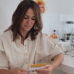 Melani Olivares Instagram - #Publi - Este verano, mi hija Martina y yo empezamos a usar @pixpay_padres. Una tarjeta para adolescentes con la que le doy a Martina las herramientas financieras para que disfrute de su verano y siempre con mi supervisión. Os lo cuento todo en el vídeo!