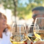 Melani Olivares Instagram – #Publi – Mi plan favorito siempre será un buen vino, una buena historia y estar rodeada de buenos amigos por eso os traigo un sorteazo de la mano de @mejorcon_vino donde vamos a regalar una smartbox para poder disfrutar de una cena para dos en un ESTRELLA MICHELÍN! 🍽️🥳
Los pasos a seguir serán:
✅Seguir a @mejorcon_vino y a mi
✅Mencionar a esa persona con la que compartes una buena historia con vino.
✅Darle like al post
El ganador se anunciará en este mismo post el día 17 de octubre
#tómatelascosasconvino