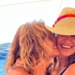 Melani Olivares Instagram - …besos,baños y miradas bonitas. @siemprevida.ibiza 💜 Hotel Ibiza Corso & SPA