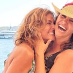 Melani Olivares Instagram – …compañera de vida, hermana, maestra, mi pata de banco… te amo @sminguela ❤️❤️❤️