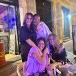 Melani Olivares Instagram - …feliz cumpleaños mi vida, 17 años, mi mayor, aunque siempre serás mi niña , mi agarre a la tierra… te amamos tod@s con locura… @marttinaol_ 🩷🩷🩷 #manue#lucho @alihsdiaa @sminguela @esthertaoqi #dani Gracais @tsunaminikkeimadrid comida peruana/japonesa riquísima ❤️❤️volveremos siempre.