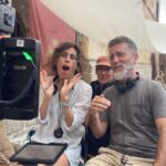 Melani Olivares Instagram - Ha sido un viaje al siglo XVI increíble. La primera vez que hago época de verdad. Han sido casi 4 meses dando vida unas mujeres que ansían su libertad . BEGUINAS, mujeres demócratas, que no están sujetas a ninguna orden eclesiástica, que no practican la castidad y son devotas De Dios, entre otras muchas cosas. Compañeras @beasegurafolch @silmalopez @amaiaaberasturi @crsplazas @ella_kweku y mi hija @luciacaraballo_ que si me dieran a elegir , nunca tendría otra hija ficticia. Nos lo hemos pasado BOMBA , gracias también a @romu71 que se convirtió desde el primer día en un beguino más, @claudiapintoe @buendiaestudios @atresplayer @antena3com @amparo.miralles @rsoniamartinez Y ahora toca descansar ! Felices vacaciones a tutti !!❤️❤️❤️❤️