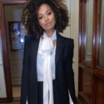 Melanie Liburd Instagram - So who watched episode 206? Also can we just talk about Carrie's looks in this ep! Always fun working with our incredible director @hollywdafricans Writer @fergmeetsworld Costume @flfstyle2 Makeup @dgreen6136 @thejaiwilliams Hair @brianbadiehair @cassandraparks.hair