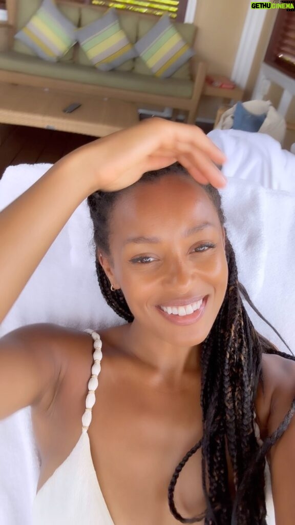 Melanie Liburd Instagram - Back in my happy place. #nevis #fsnevis ✨ Four Seasons Resort Nevis, West Indies