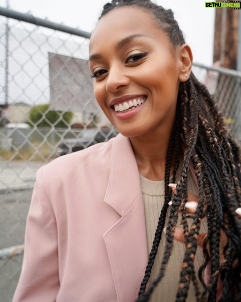 Melanie Liburd Instagram - I'm going to do some fun reels on acting tips and my journey as a Brit navigating Hollywood. What topics would you like to hear about? Send me any questions! 🤍 📷 @gabrielmornelas Venice