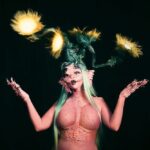 Melanie Martinez Instagram - 𝔱𝔥𝔢𝔶’𝔯𝔢 𝔰𝔞𝔶𝔦𝔫𝔤 𝔪𝔶 𝔫𝔞𝔪𝔢 𝔦𝔫 𝔱𝔥𝔢𝔦𝔯 𝔭𝔯𝔞𝔶𝔢𝔯𝔰 𝔞𝔤𝔞𝔦𝔫 𝔦 𝔣𝔩𝔦𝔠𝔨𝔢𝔯 𝔱𝔥𝔢 𝔩𝔦𝔤𝔥𝔱𝔰 𝔰𝔬 𝔱𝔥𝔢𝔶 𝔲𝔫𝔡𝔢𝔯𝔰𝔱𝔞𝔫𝔡 𝔦 𝔴𝔬𝔫’𝔱 𝔰𝔞𝔶 𝔤𝔬𝔬𝔡𝔟𝔶𝔢, 𝔦’𝔪 𝔯𝔦𝔤𝔥𝔱 𝔟𝔶 𝔶𝔬𝔲𝔯 𝔰𝔦𝔡𝔢 𝔴𝔢’𝔯𝔢 𝔰𝔠𝔯𝔢𝔞𝔪𝔦𝔫𝔤 𝔞𝔫𝔡 𝔭𝔩𝔢𝔞𝔡𝔦𝔫𝔤 𝔱𝔥𝔦𝔰 𝔰𝔢𝔭𝔞𝔯𝔞𝔱𝔦𝔬𝔫 𝔢𝔫𝔡𝔰 PORTALS