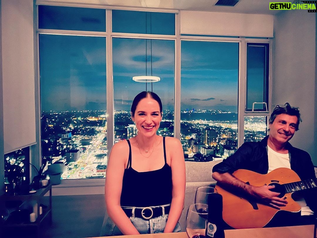 Melanie Scrofano - 11.4K Likes - 😇 The moment I realized that one day menopause will come and I will be able to wear white pants anytime of the month, fearlessly. 😇
📸 @ambrosia_ivory
🎸 @paolobarzman