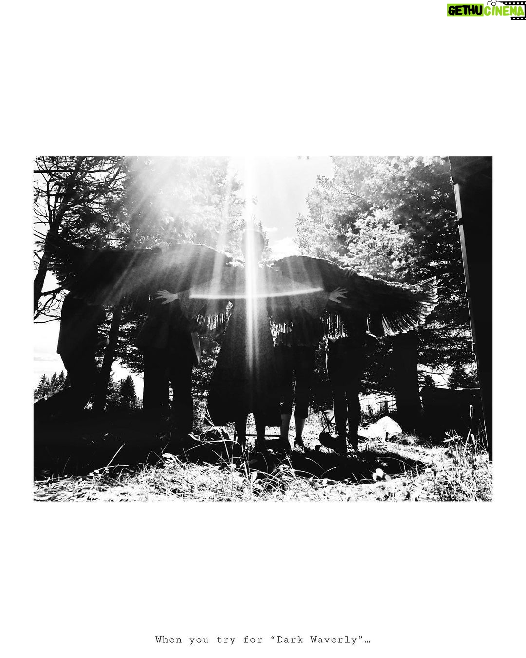 Melanie Scrofano Instagram - Unfortunately I had a great time in Glasgow and now I have a lot of pictures. So I will roll them out aggressively. Ps 1st pic was a #bts I took of #dark Waverly on #wynonnaearp……….dooooo you see the angel shield caused by the flare too 🤯?????? 2nd pic: even the birds want to f*ck with the statues in Glasgow! 3rd pic: REUNITED AMD IT FEELS BETTER THAN COFFEE ♥️♥️♥️♥️♥️ 📷 @dutchstarbuck