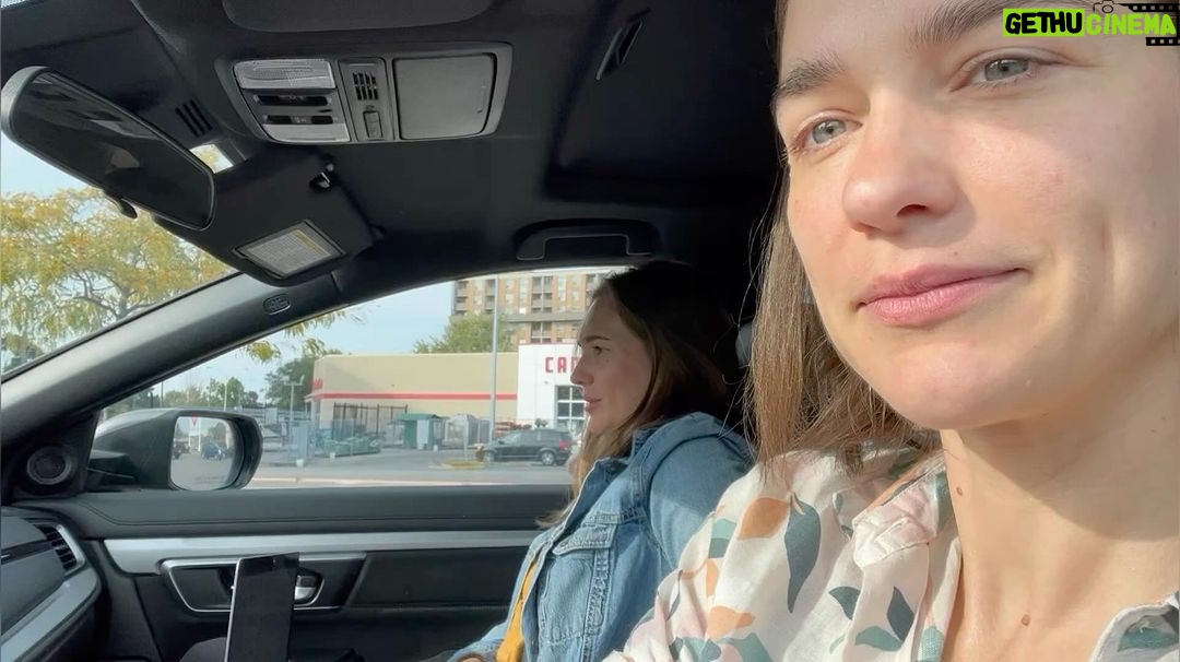 Melanie Scrofano - 21.5K Likes - “It’s not terrible.”
Goal: met.
