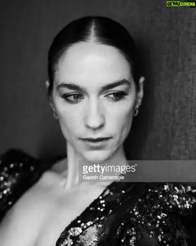 Melanie Scrofano - 11.9K Likes - A #tiff story:
1. I’m so happy to be here!
2. It costs HOW MUCH to remove a watermark?
3. …………….
4. I love watermarks. I was born with a watermark. This watermark is part of my soul.
Stop staring at my watermark.
💄 @mar_gordon, retiree and poet
💇♀️ @aniyanandybeauty, Silver Lake enthusiast
#TheEndOfSex #TheBeginningOfWatermarks
@vortexmediainc
#DoIReallyNeedToTagGettyImagesOr……..