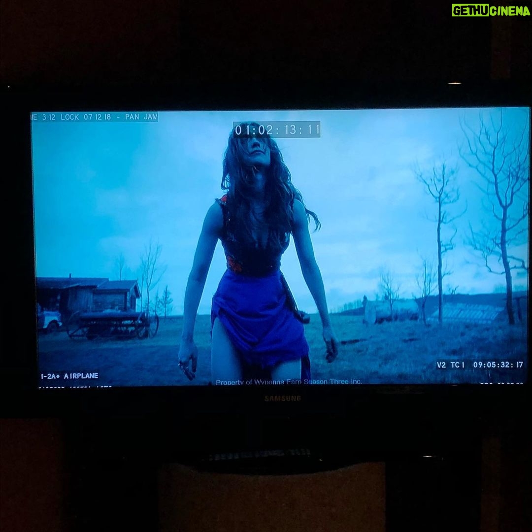 Melanie Scrofano Instagram - Happy Birthday to Queenly Things 1) #QueenElizabeth 2) #Queen of stolen mugs (sorry @pendrysandiego) 3) #QueenVictoria 4) Sad Queen of #Corona 5-7) “I’ll take that as a ‘Yas Queen!’” #wynonnaearp 8) #sneakpeak of Queen of three cameras and shutting down streets (@thehardyboystv coming May 2 and 9 on @ytvofficial and streaming on @hulu) 9) #bts of a baton Queen warming up (@thehardyboystv) #happybirthday
