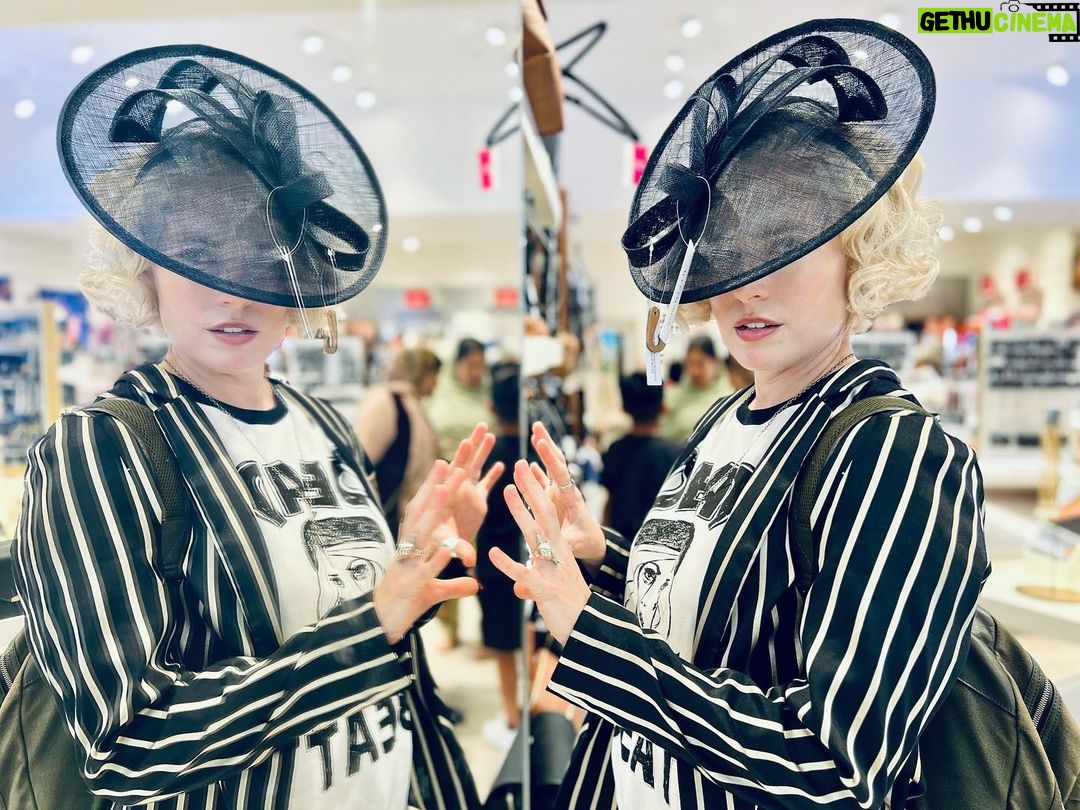 Melanie Scrofano Instagram - Can’t go to England without a headpiece try-on-a-thon.