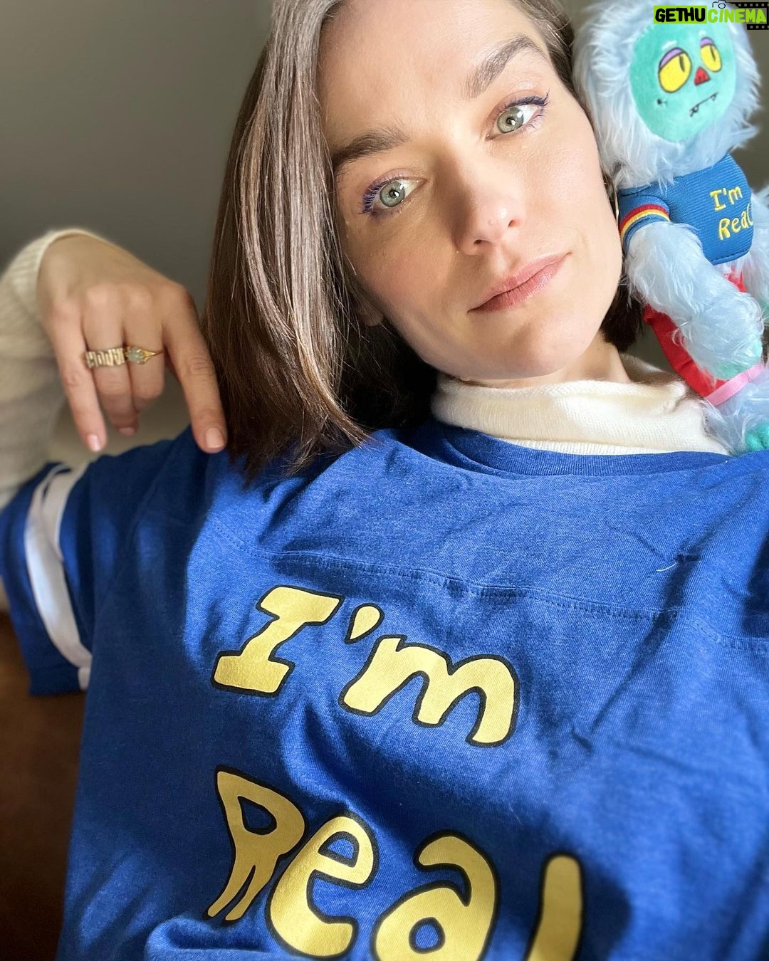 Melanie Scrofano Instagram - Well, it’s not everyday you get something in the mail that makes you feel like a kid at Christmas (looking at you, library fine collection notices). My friend and sometime orgy-buddy @emilyhampshire has written her own book called Amelia Aierwood: Basic Witch. She also sent me my new best friend Spaghetti the Yeti to read it with. AND a T-shirt so people know who my ride-or-die is. A portion of proceeds of sales of this book go to @myfriendsplace to help end youth homelessness. ♥️♥️♥️♥️♥️♥️♥️