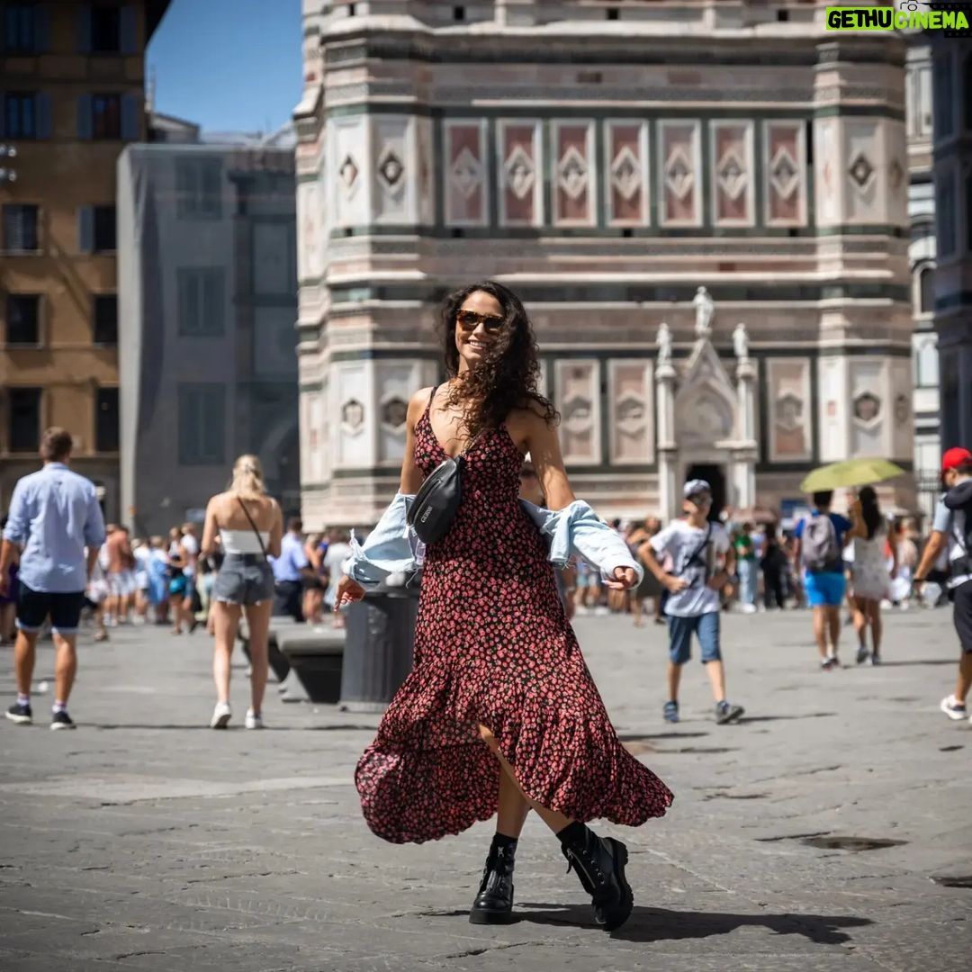 Melina Konti Instagram - π π π π π π π π
πππ #tuscany #italy #roadtrip #photodump #firenze #pontevecchio #pisa #lucca #sienna #cathedral #view #magic #summer2022 #lifetime #experience #smile #travelphoto #dream @giannisranis β€οΈ Tuscany, Italy