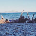 Melina Konti Instagram - Τρία χρόνια η ζωή μου, με αυτά τα πλάσματα.. Σε χαρές, γέλια, στιγμές, σε θυμό, κλάμα, απώλεια. Τα είχαμε όλα και τα είχαμε μαζί, ακόμα κι όταν δεν νιώθαμε καθόλου μαζί. Το ότι αποφάσισα να μπω σε δραματική σχολή ήταν η σωστότερη επιλογή, το ότι γνώρισα εσάς την έκανε την ομορφότερη. Κάνατε αυτό το ταξίδι μαγικό. Να μας βλέπω να μεγαλώνουμε, να εξελισσόμαστε, να μεταμορφωνόμαστε ο ένας δίπλα στον άλλον ήταν σκέτη απόλαυση και ανυπομονώ να σας βλέπω από εδώ και πέρα, στο νέο ταξίδι που ξεκινάει! Ορσάκι σ' αυτό το ταξίδι θα είσαι κι εσύ, μαζί, σαν να μην έφυγες ποτέ.. Σας αγαπώ... #theatrotechnis #karoloskoun #dramaschool #graduation #actors #love #moments #friends #wemadeit Δραματική Σχολή Θεάτρου Τέχνης Καρόλου Κουν