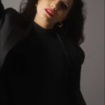 Melina Konti Instagram - Satin red lips are the only look I need this winter! @yslbeauty 💋 #couturemeup #yslbeauty #makeup #lipstick #lips #redsquad #ad