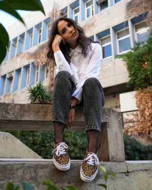 Melina Konti Instagram - Leopard off the wall 🐆
@vans_europe 

#bluemonday #girl #ootd #vans #leopard #shoes #vansauthentic #vansoffthewall