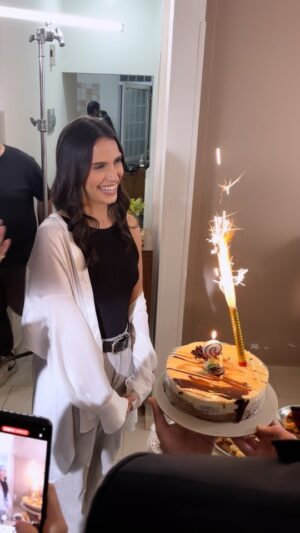 Melina Konti Instagram - 29🎈

Γενέθλια στο γύρισμα φέτος,
σας ευχαριστώ πολύ πολύ όλους! 🙏

#birthdaygirl #gitiselias