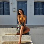Melina Konti Instagram - August, you've been so good! 🙏 #august #end #summer #sun #laughs #memories #friends #vacation #rest #recharge #thankful #antiparos #island #greece #instagirl #enjoylife Αντίπαρος