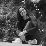 Melina Konti Instagram - "Happiness can be found, even in the darkest of times, if one only remembers to turn on the light." J.K. Rowling Για να σας δω, από ποιο Harry Potter είναι αυτό το απόφθεγμα;; 📸@andixhuma @v.fourtwentyclan #epiphany #today #harrypotter #quote #light #smile #me #2024 Athens, Greece