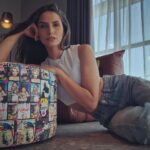 Melina Konti Instagram - Ελπίζω ο καθένας από εσάς να περάσει το Σαββατόβραδο του εκεί που θέλει, ή τουλάχιστον να μην το περάσει κάπου που δεν θέλει! 😘 #saturday #night #thoughts #life #moxyhotels #athens #downtown #actress #dancer #enjoylife Moxy Athens City