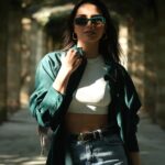 Melina Konti Instagram - "There is a crack, a crack in everything. That's how the light gets in.." - Leonard Cohen 📸 @andixhuma #monday #motivation #inspiration #mood #sunlight #quoteoftheday #sunglasses #balenciaga #actress #dancer #instagirl Athens, Greece