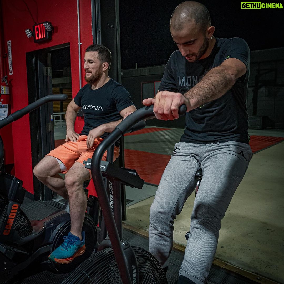 Merab Dvalishvili Instagram - Good training with Giga and his team. Let’s go Giga you got this! December 16 👊🔥⚔️ Kings Mma